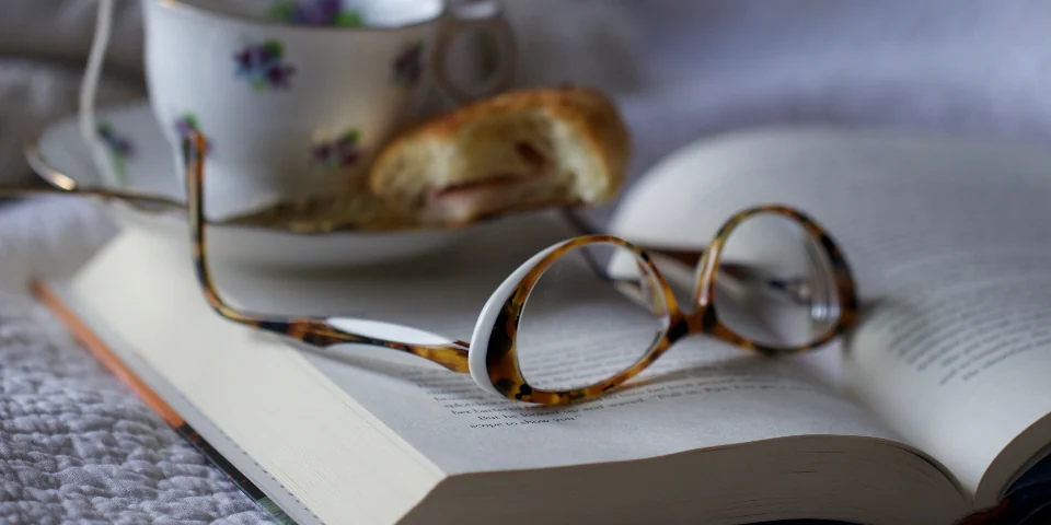 What Are Multi-Focus (Progressive) Reading Glasses?